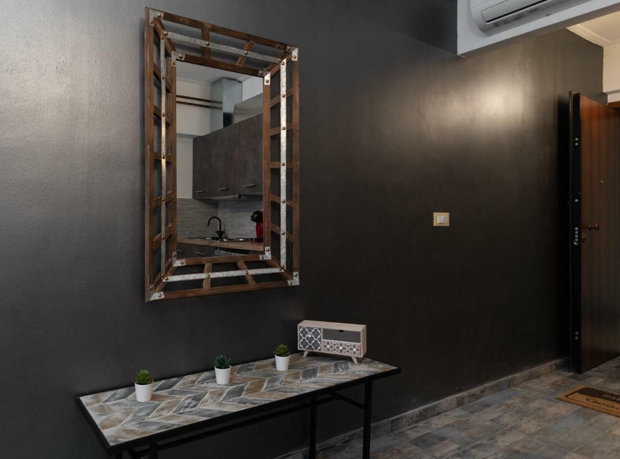 Superb Industrial Style Lodge Heart Of Athen Exterior foto