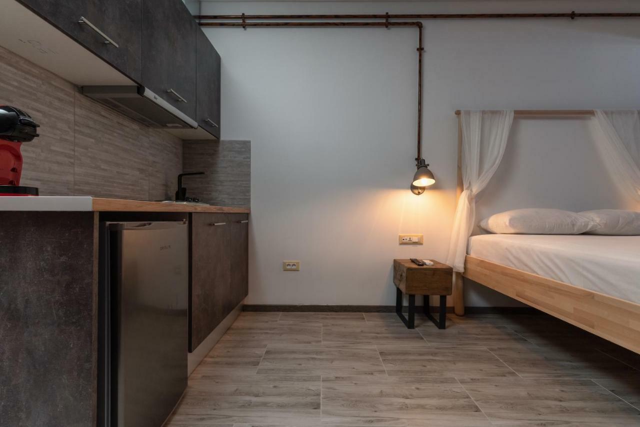 Superb Industrial Style Lodge Heart Of Athen Exterior foto